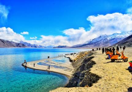Taxi Hire from Leh Ladakh