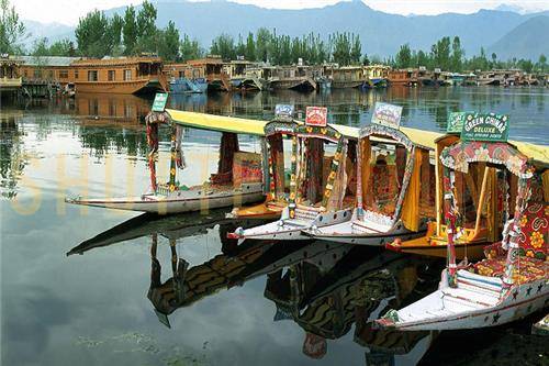 Amritsar to Kashmir & Vaishno Devi Yatra
